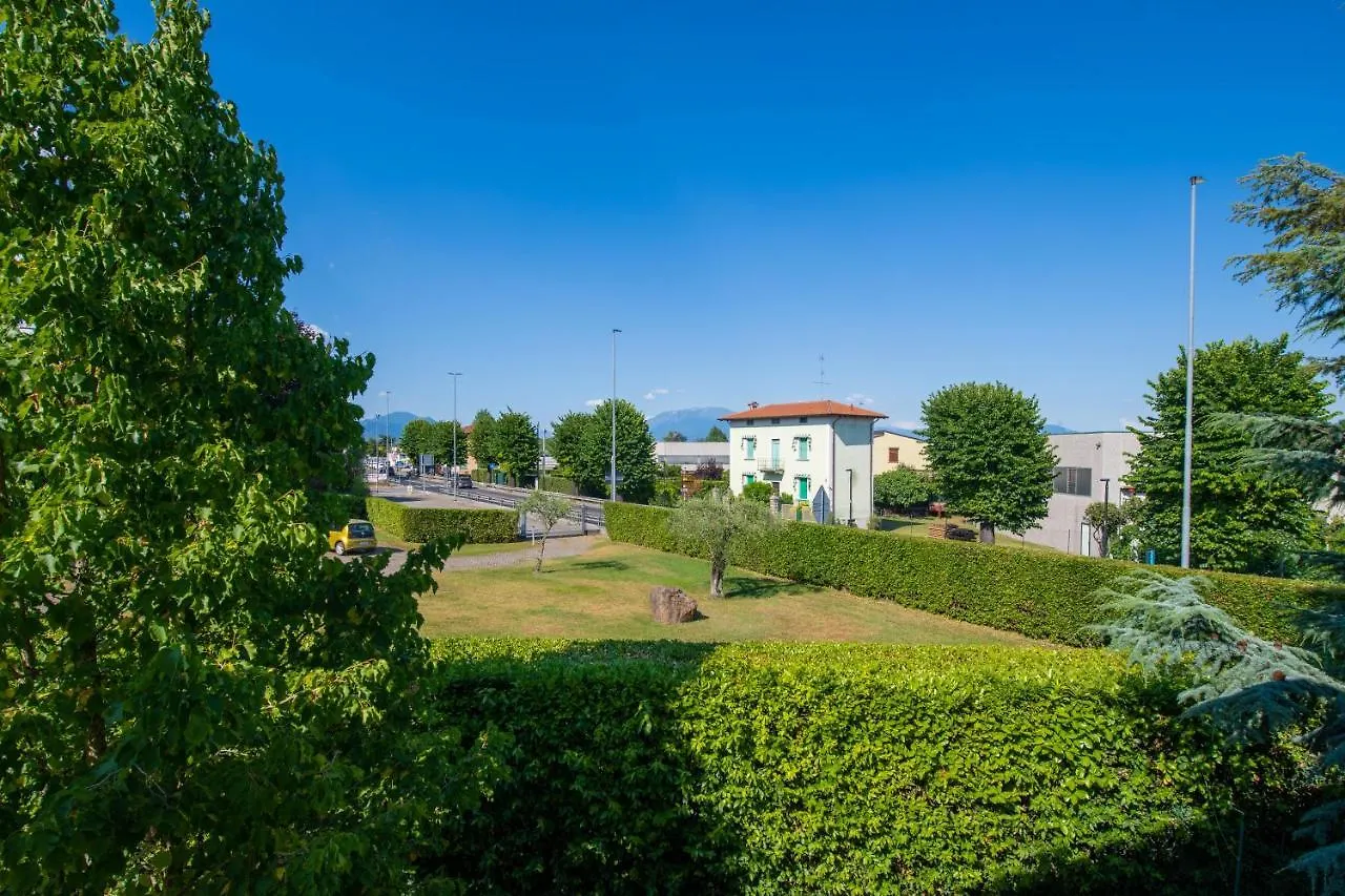 Luxury Martina Appartamenti Moniga del Garda Ιταλία