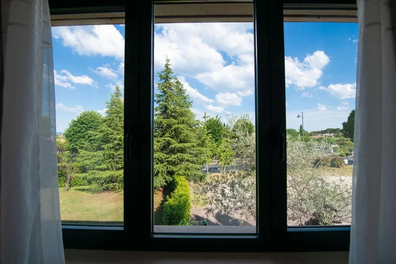 Luxury Martina Appartamenti Moniga del Garda Ιταλία
